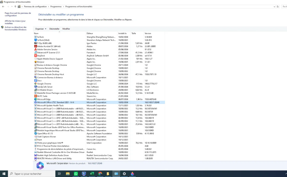 Panneau Programmes et fonctionnalités Windows listant Microsoft Office LTSC Standard 2021 parmi les logiciels installés sur un PC client